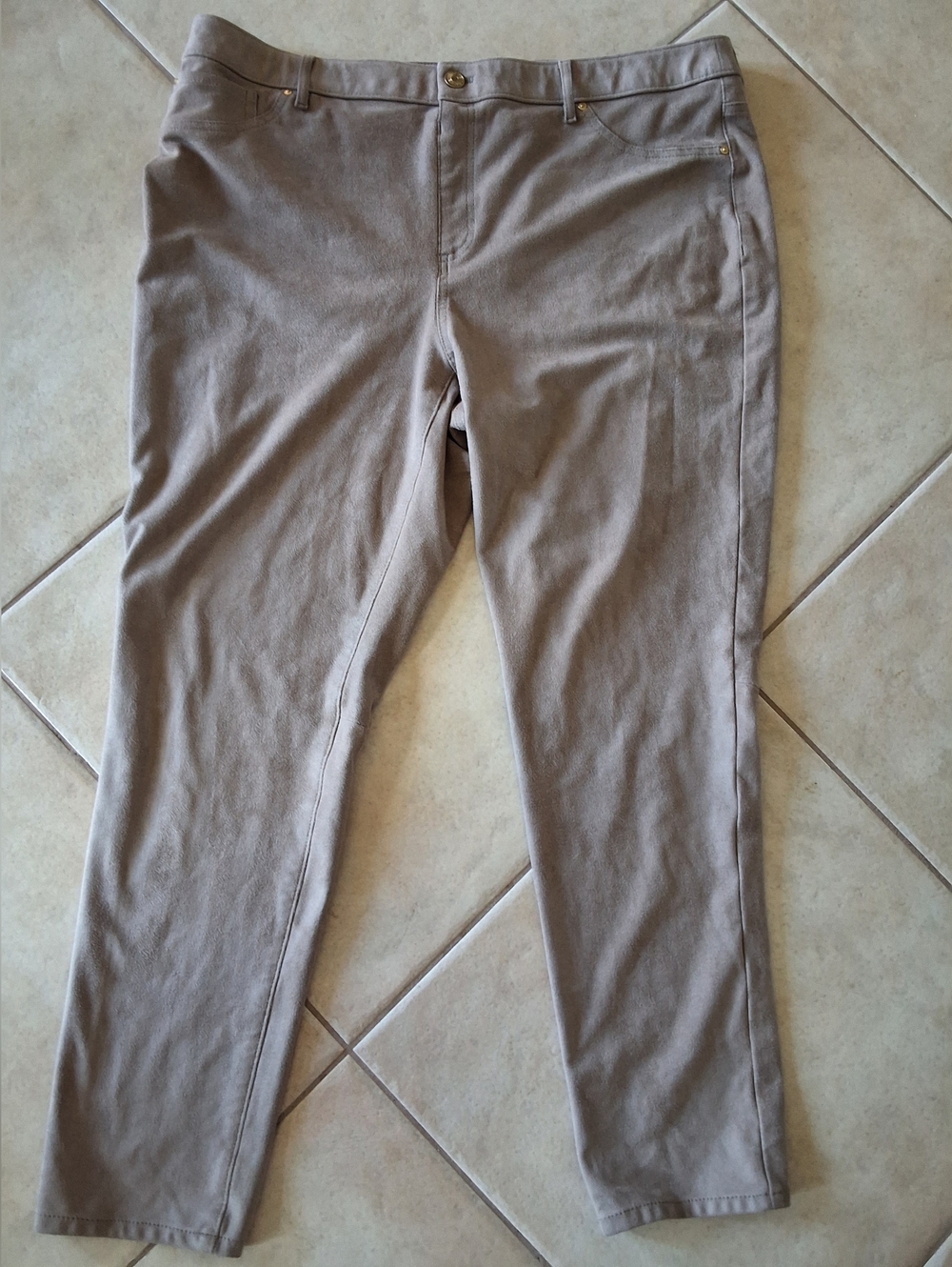 Chicos Faux Suede Light Taupe Pull-On Pants size 3